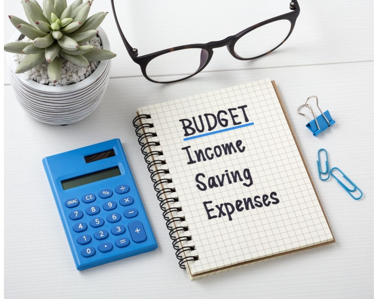 5 Signs You Need a Budgeting App to Manage Your Expenses